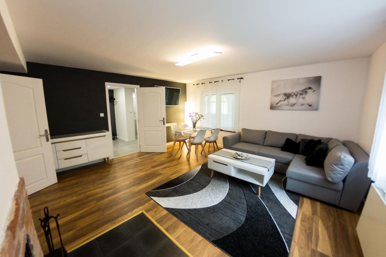 Lupus - Z Prywatna Sauna Apartment *